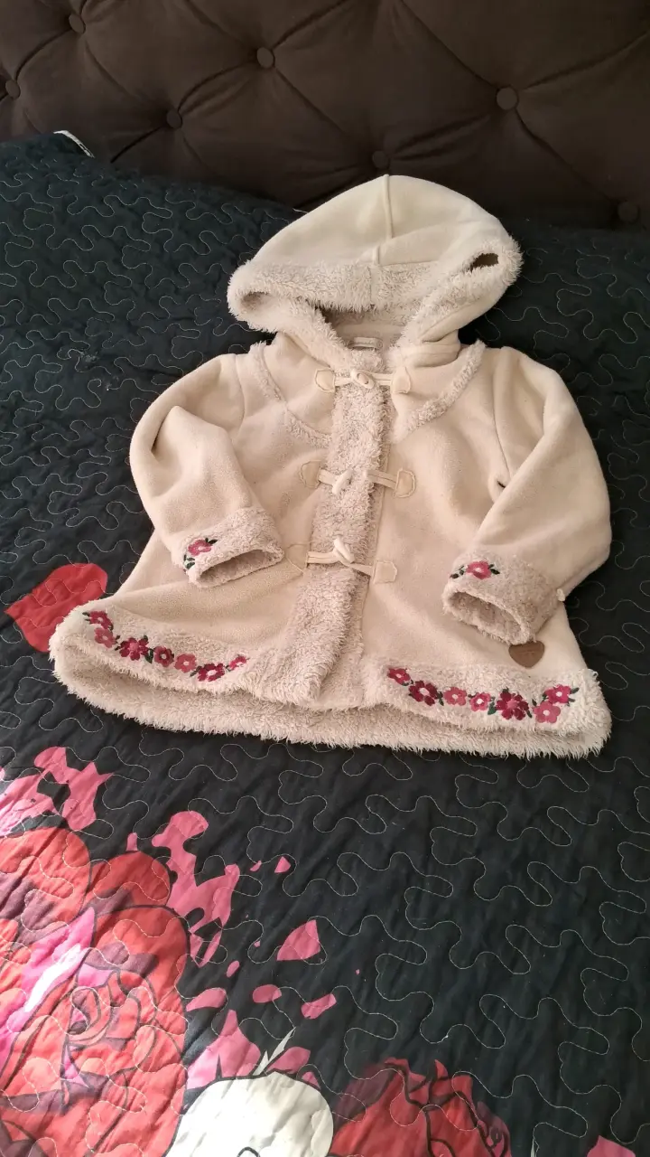 Abrigo infantil con capucha - 1