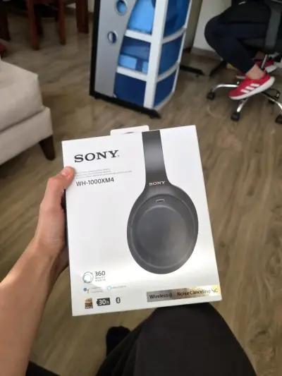 Audífonos inalámbricos Sony negros wh-1000xm4 - miniatura 3