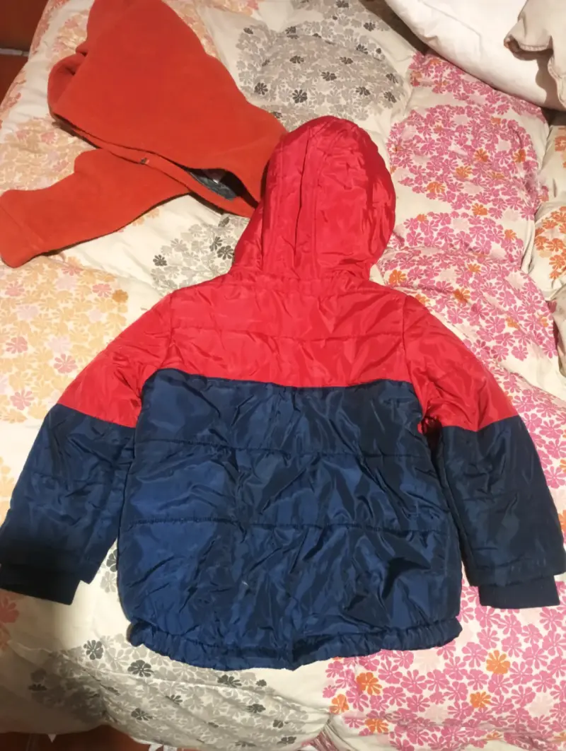 Chaqueta infantil roja y azul TOMMY HILFIGER - 2