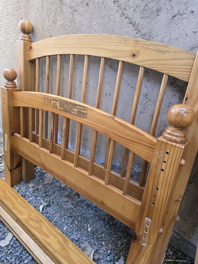 Cama de madera NORTEAMERICANA - 1