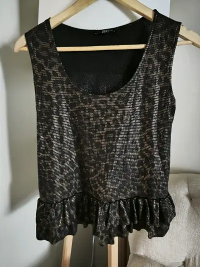 Top metálico con estampado animal - miniatura 1