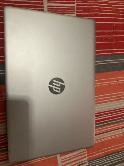 Notebook HP 15.6 pulgadas - miniatura 3