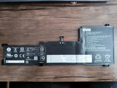 Batería Lenovo modelo L19L4PF1 - miniatura 1
