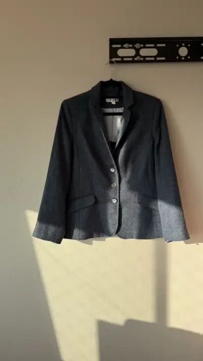 Blazer gris Beatriz Allende talla 44 - miniatura 2