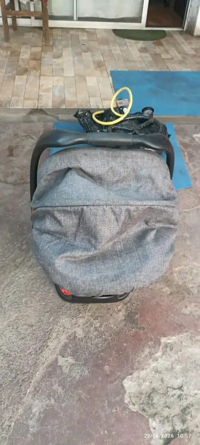 Silla de auto Britax gris - miniatura 3