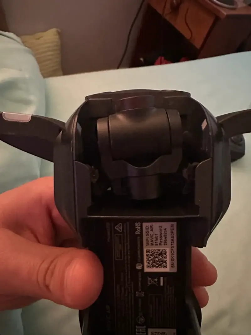 Drone con control remoto DJI - 4