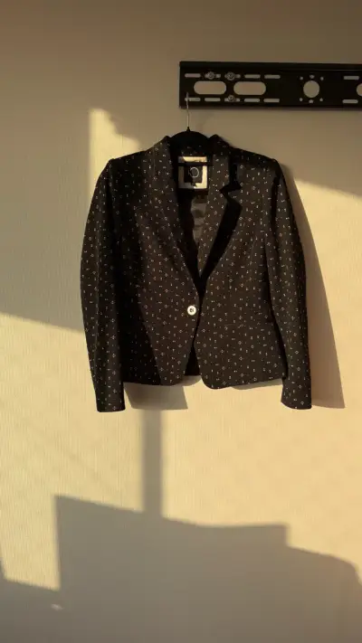Blazer negro con estampado - miniatura 1