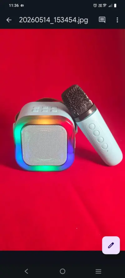 Mini Parlante Karaoke Bluetooth + Micrófono - miniatura 1