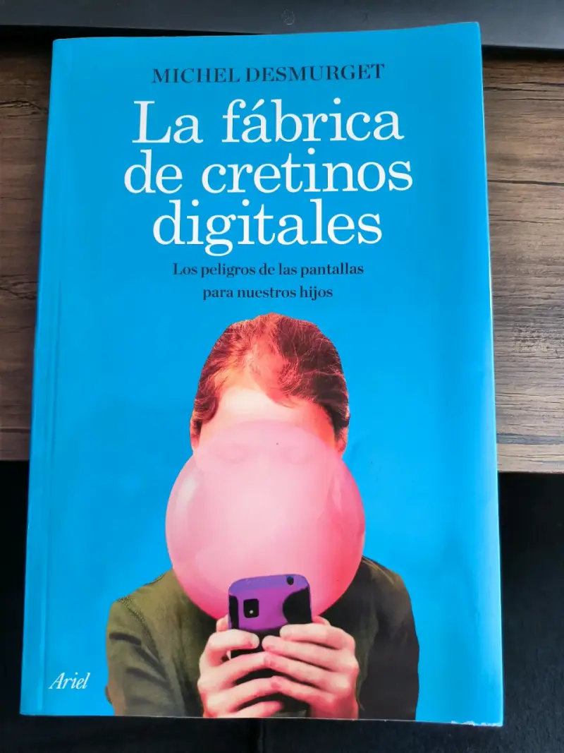 Libro 'La fábrica de cretinos digitales' - 1