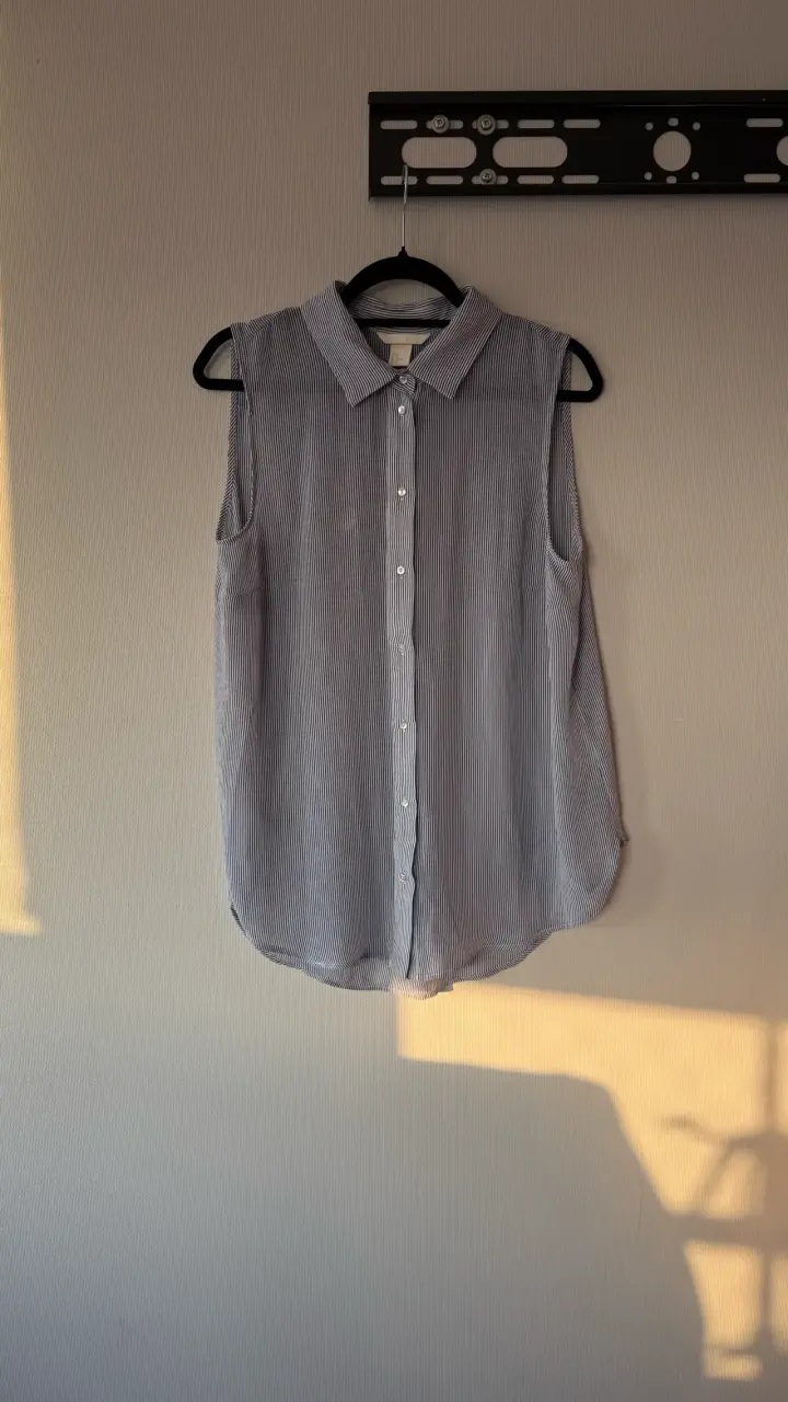 Blusa sin mangas a rayas