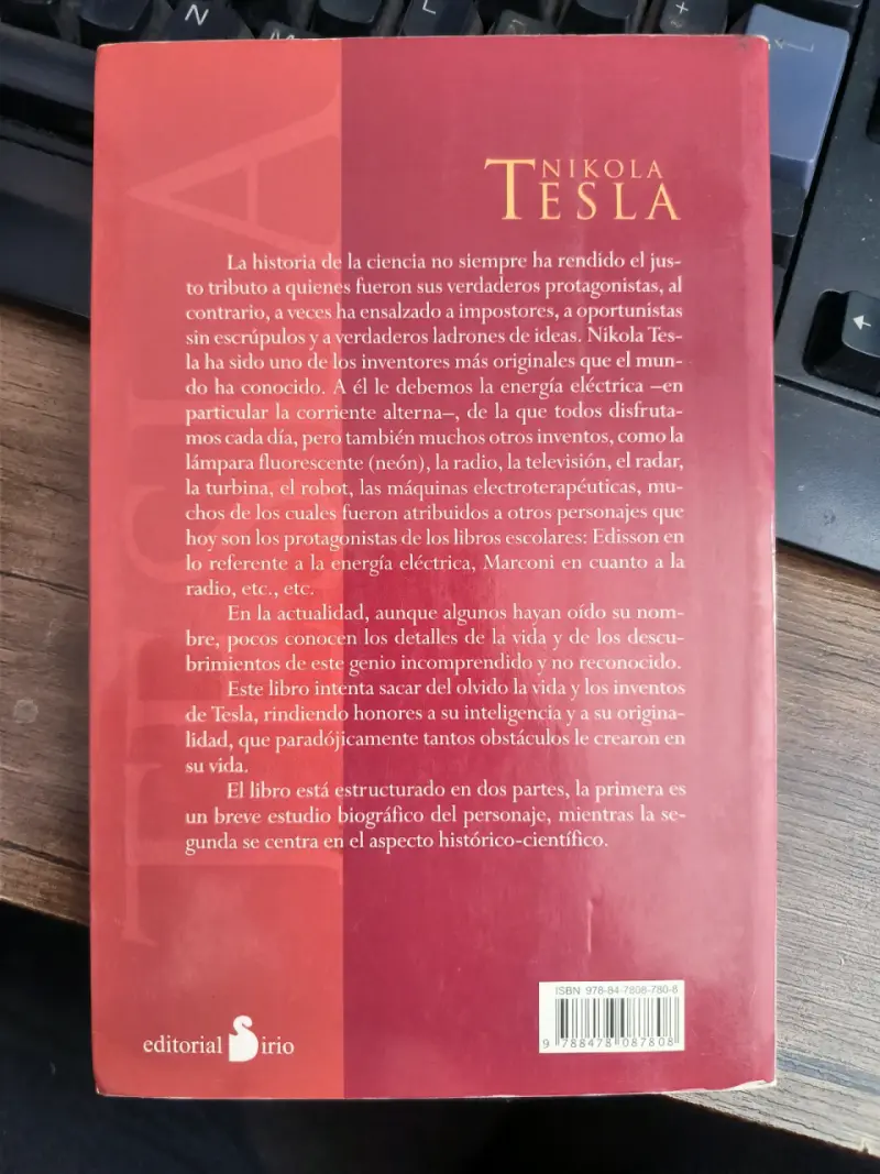 Libro sobre Nikola Tesla - 2