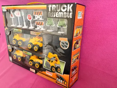 Juego de construcción camiones amarillos - miniatura 2