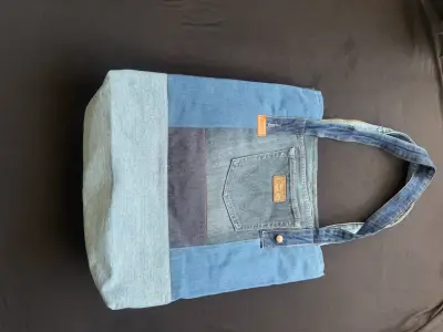 Bolso de mezclilla reciclada hecho a mano 👜 - miniatura 4