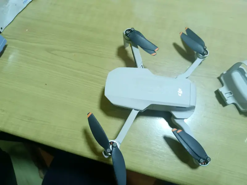 Dron DJI 2 mini - 3