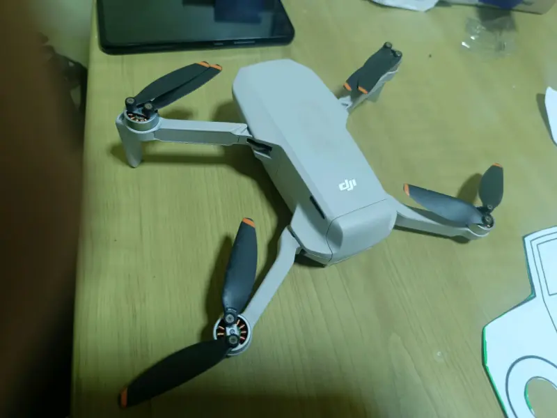 Dron DJI 2 mini - 4