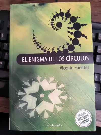 Libro 'El Enigma de los Círculos' Vicente Fuentes - miniatura 1