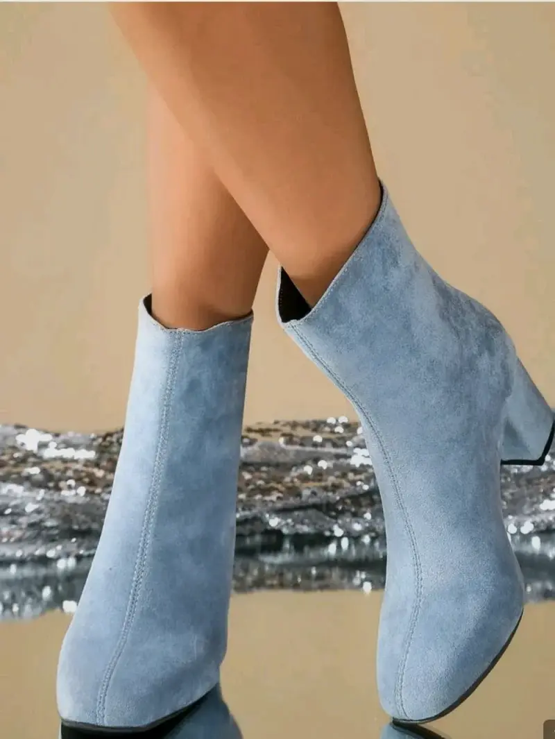 Botines de gamuza celestes