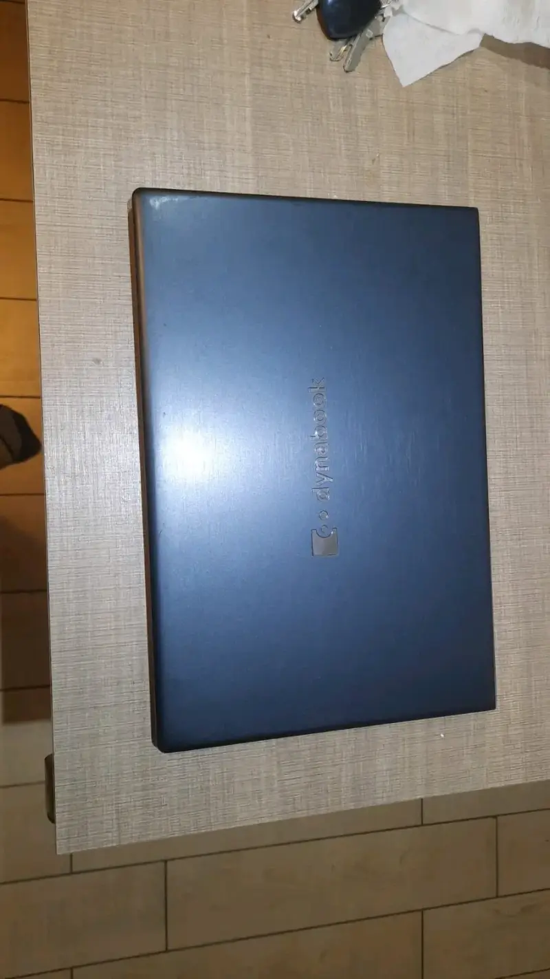 Laptop Toshiba - 4