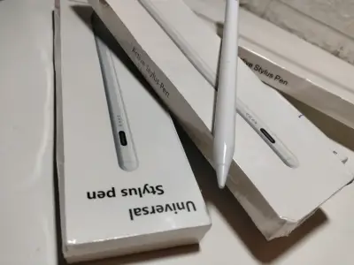 Lápiz óptico universal blanco android e ios - miniatura 3