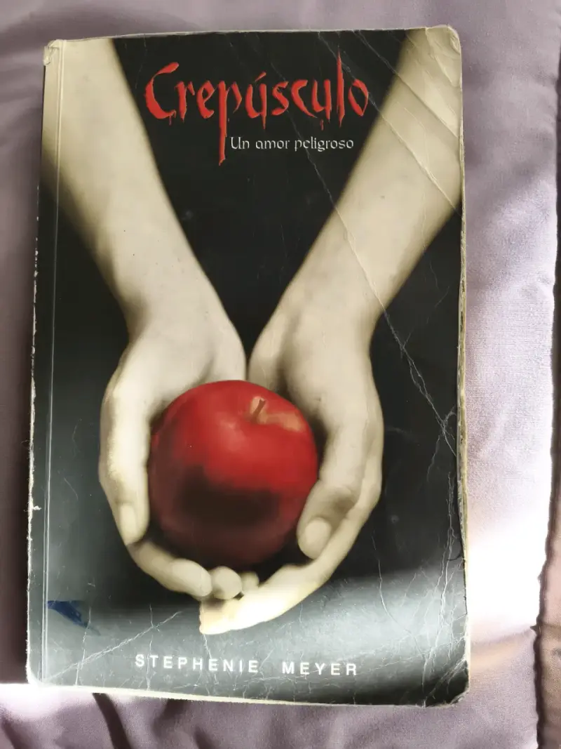 Libro Crepúsculo de Stephenie Meyer - 1
