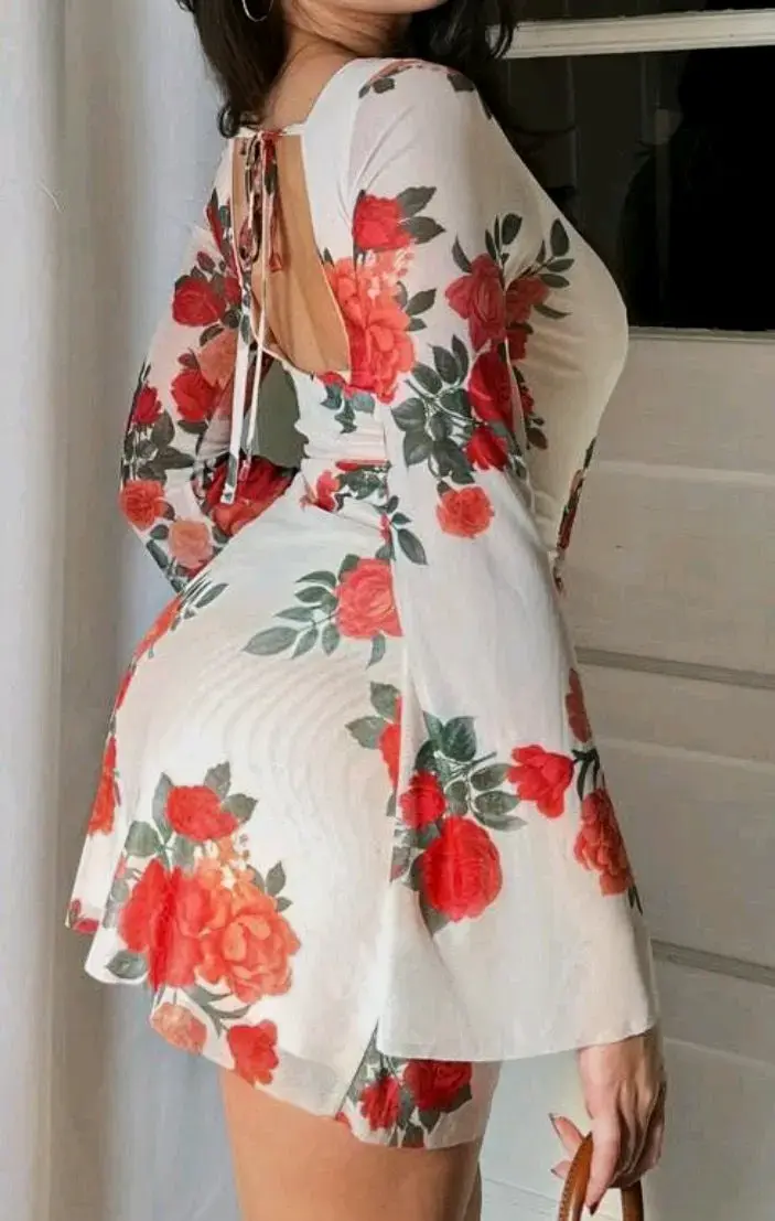 Vestido floral blanco y rojo