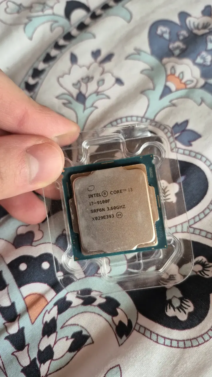 Procesador Intel Core i3 9100F - 1