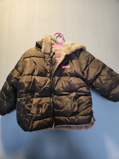 Chaqueta de niño acolchada negra - miniatura 1