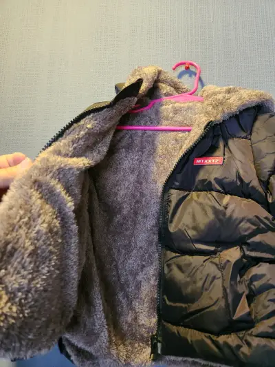 Chaqueta de niño acolchada negra - miniatura 2