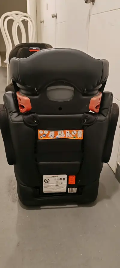 Silla de auto para niños - miniatura 2