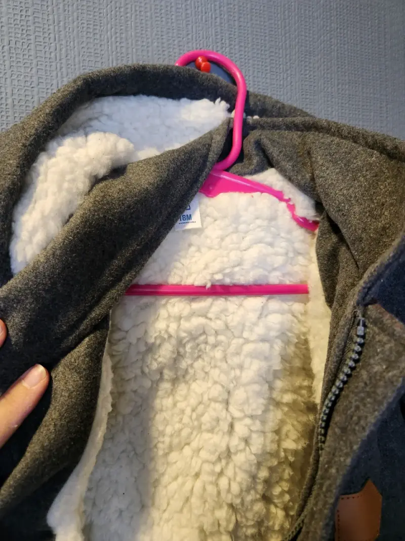 Abrigo infantil gris con capucha - 2