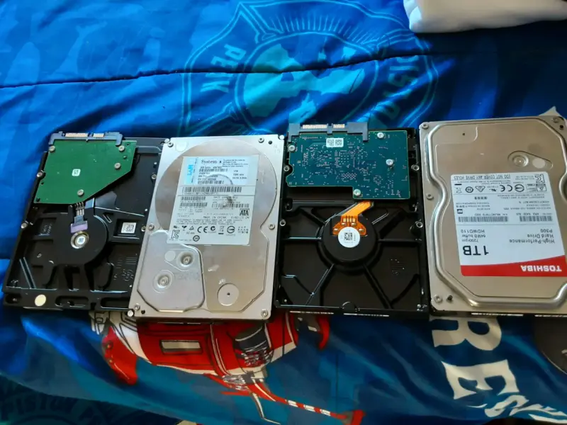 Lote de discos duros usados 1TB cada uno