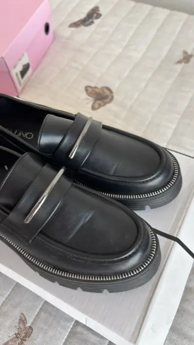 Mocasines negros con plataforma - miniatura 3