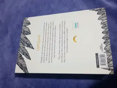 Libro 'La noche y su luna' - miniatura 2