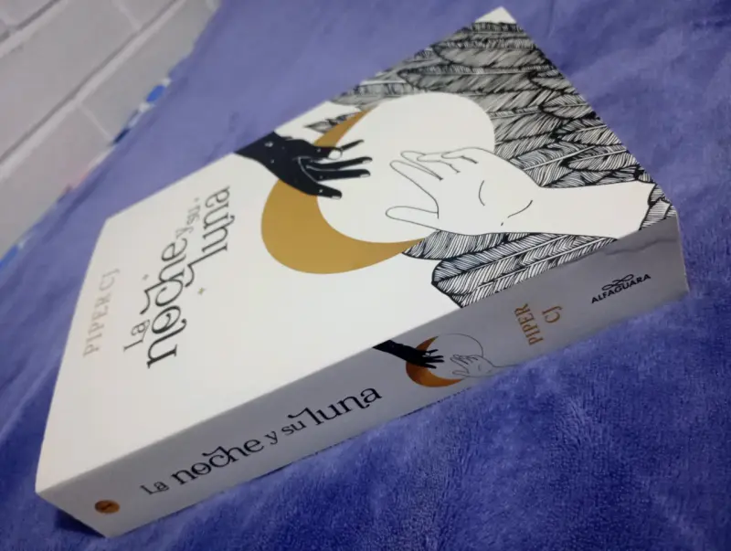Libro 'La noche y su luna' - 3