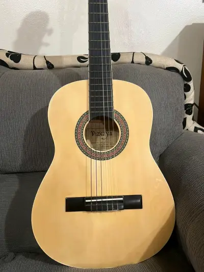 Guitarra clásica Vizcaya - miniatura 1
