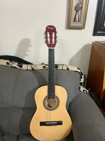 Guitarra clásica Vizcaya - miniatura 2