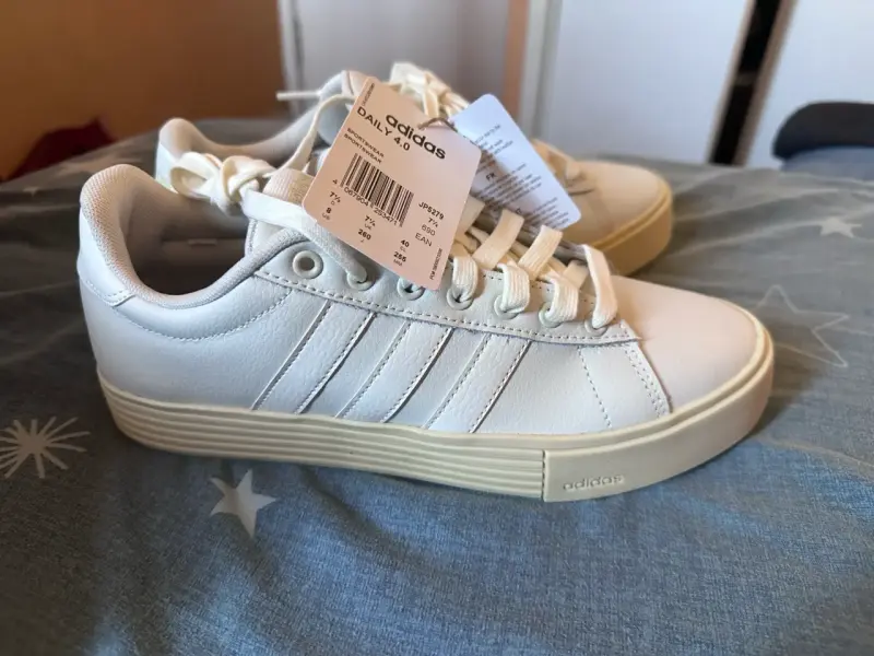 Zapatillas blancas Adidas Daily 4.0 - 1