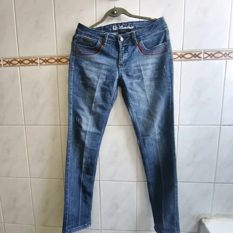 Jeans azul talla 40 aprox (29) - 1