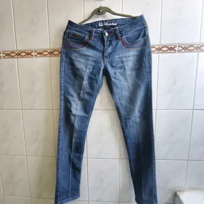 Jeans azul talla 40 aprox (29) - miniatura 1