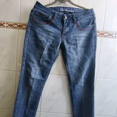 Jeans azul talla 40 aprox (29) - miniatura 5