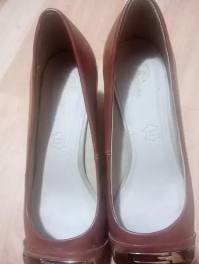 Zapatos de tacón abiertos marrones - miniatura 3