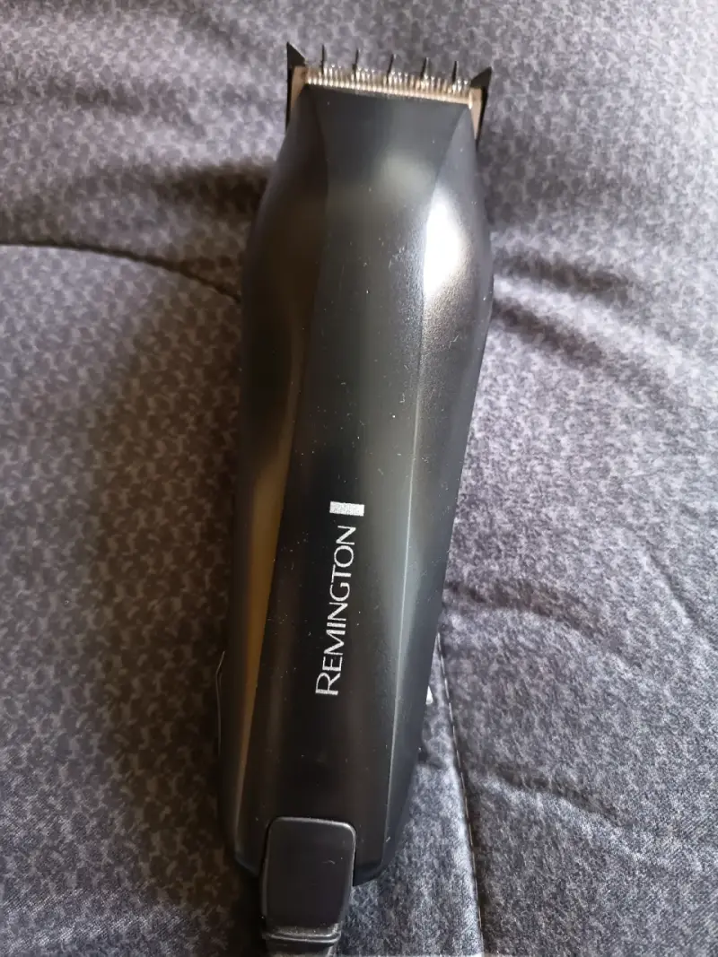 Máquina cortapelo Remington negra - 1