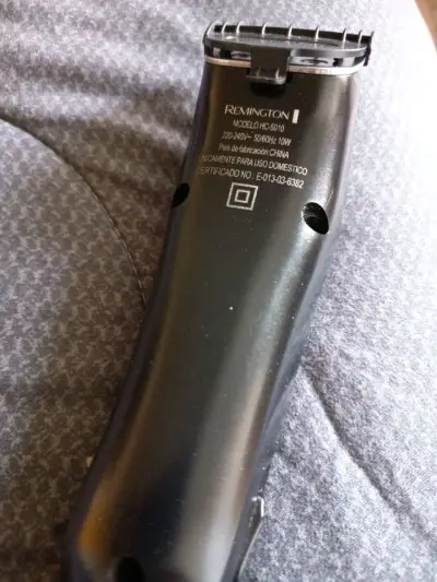 Máquina cortapelo Remington negra - miniatura 2
