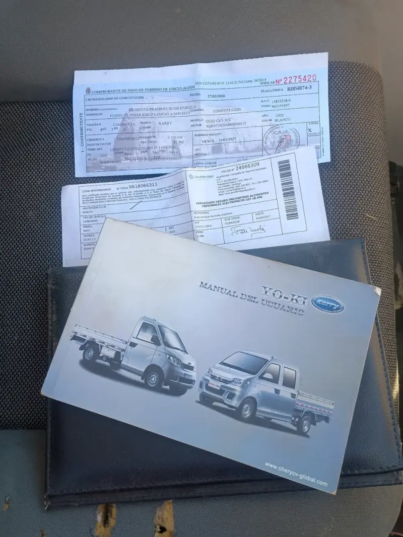 Camioneta de trabajo blanca - 6