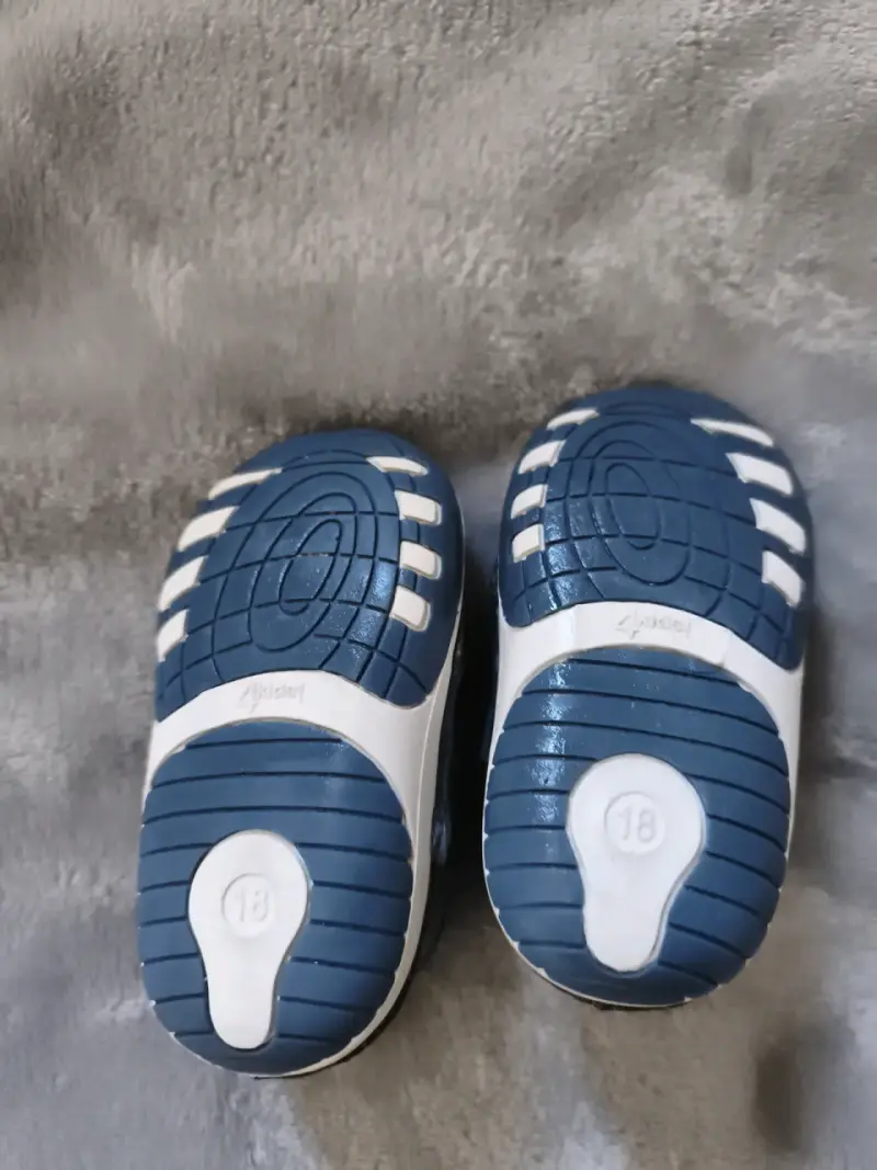 Zapatillas de bebé azul - 4