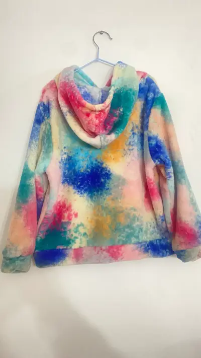 Polerón tie-dye vibrante - miniatura 2