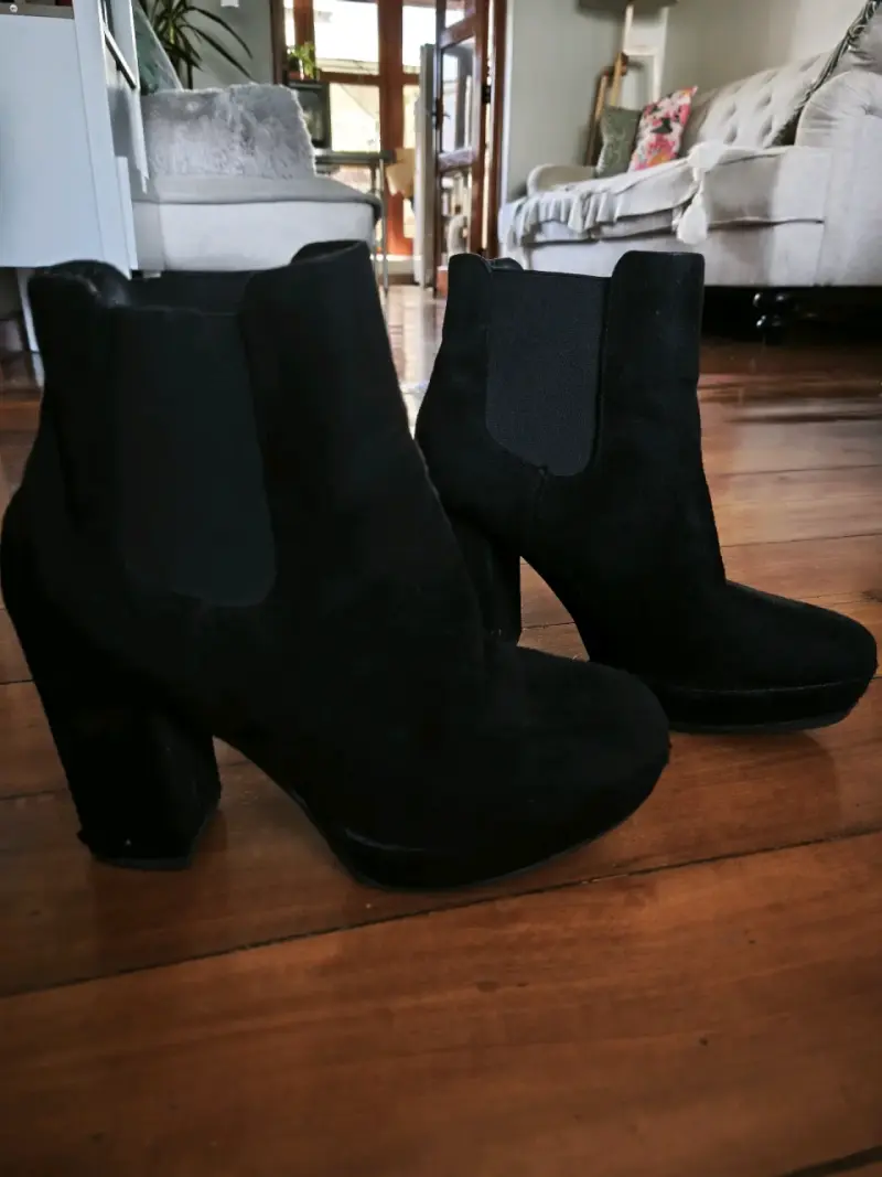 Botines negros de tacón Via Uno - 1
