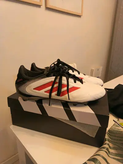Zapatos de fútbol Adidas - miniatura 3