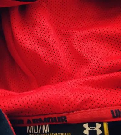 Polerón Under Armour Azul Marino Tela Impermeable - miniatura 3