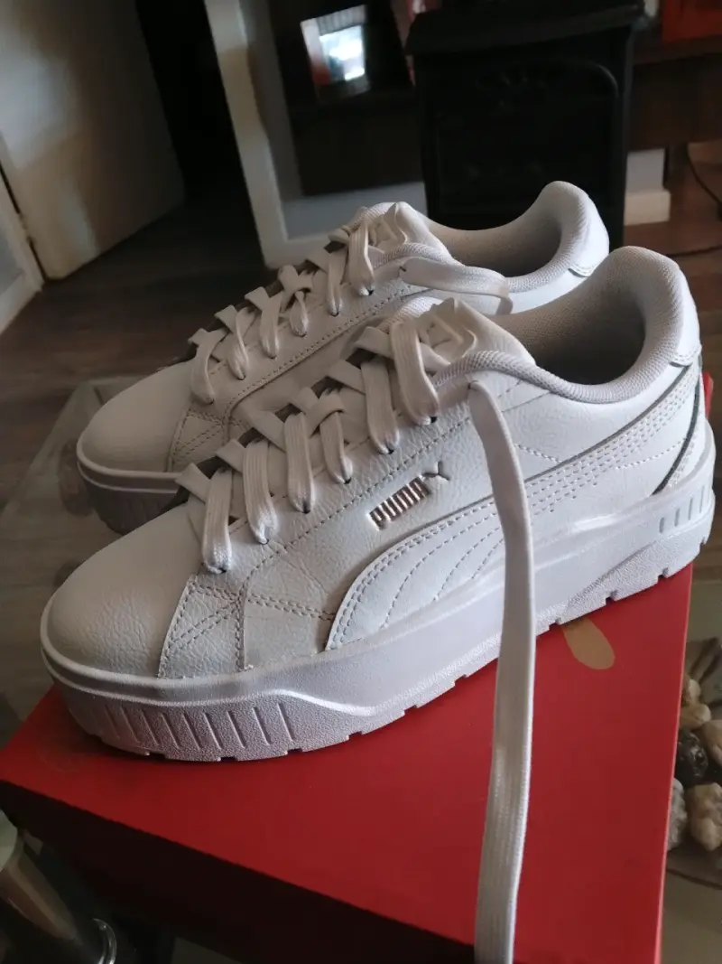 Zapatillas blancas con plataforma Puma. - 2